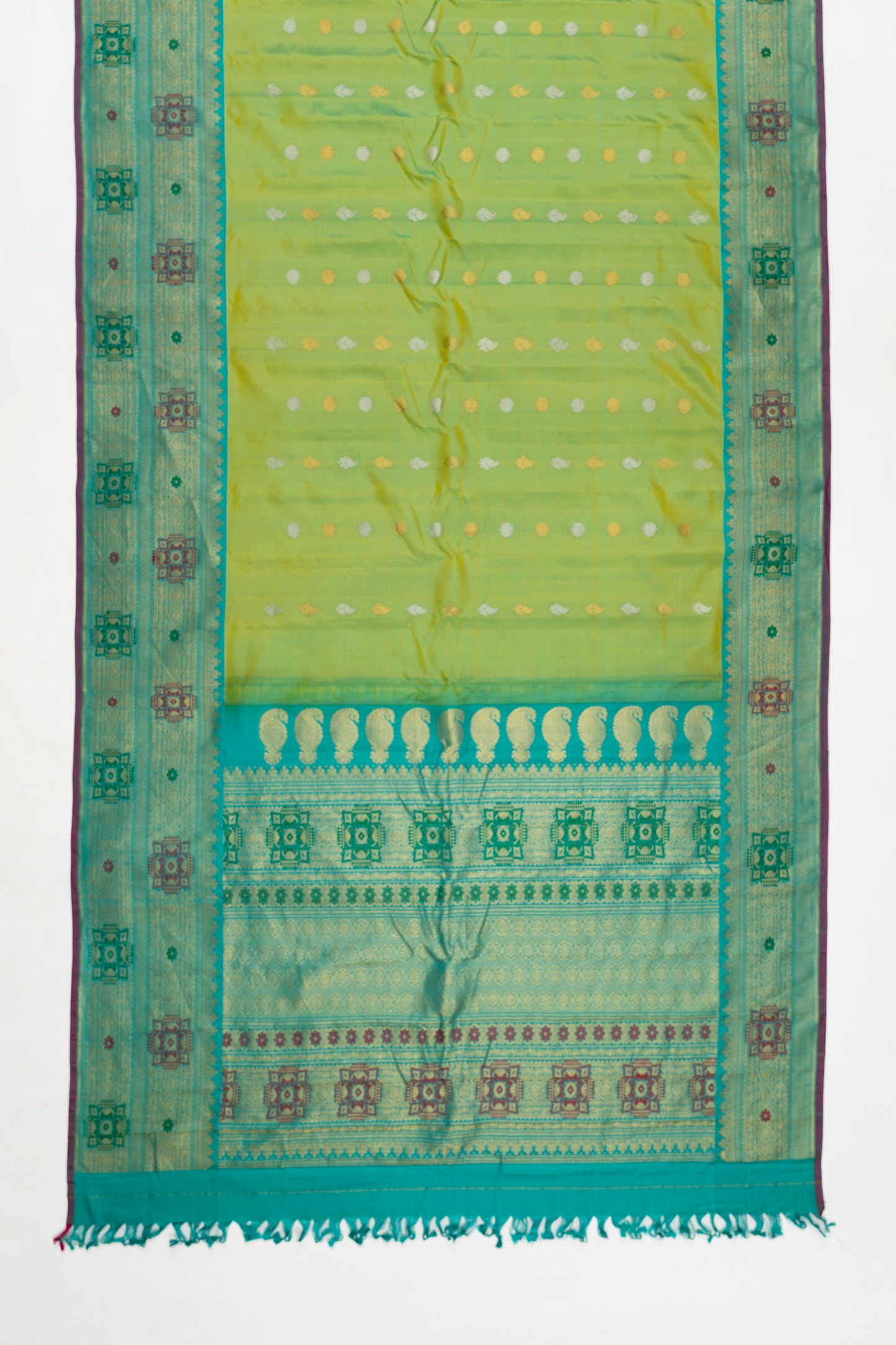 Classic Green Gadwal Pattu Silk Saree