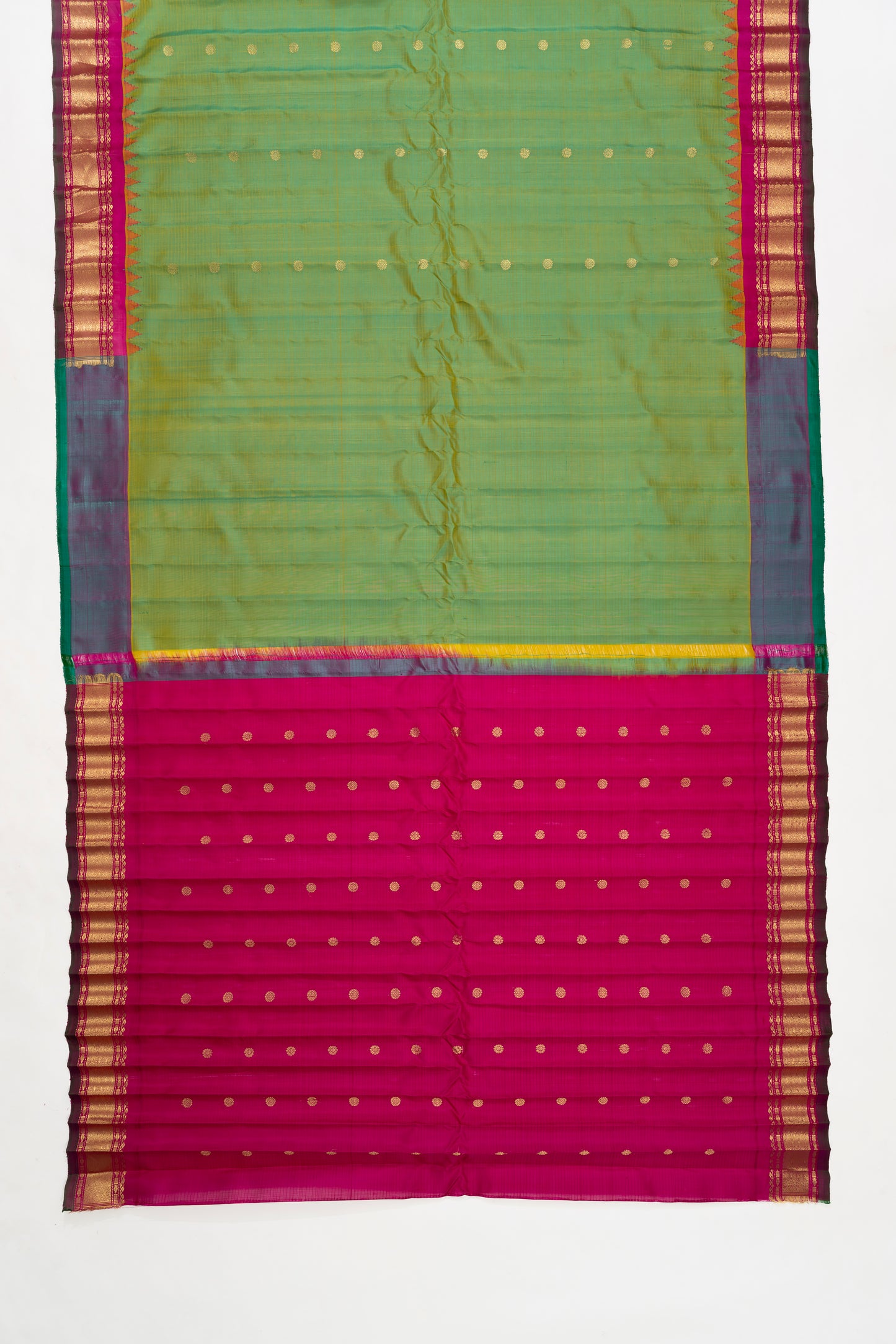 Cadmium Green & Pink Gadwal Pattu Silk Saree